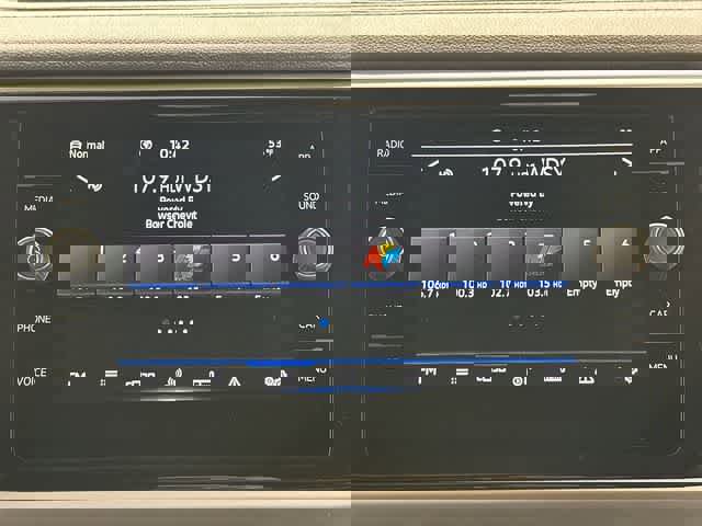 Certified 2023 Volkswagen Atlas Cross Sport SE image 11