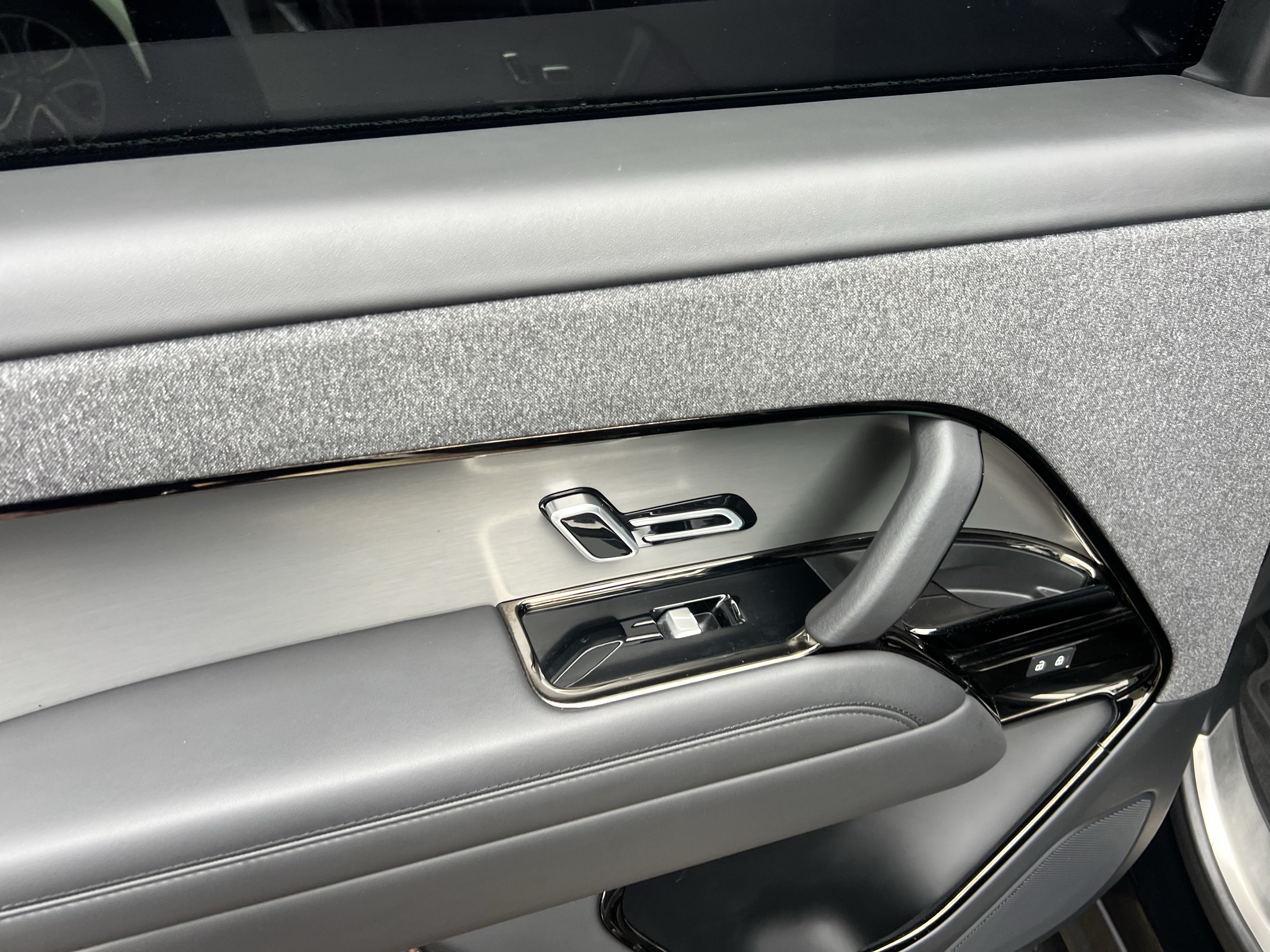 Certified 2023 Land Rover Range Rover Sport SE AWD/4WD image 27