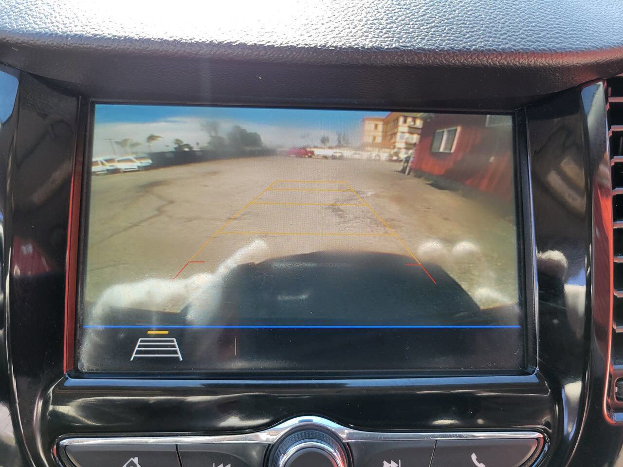 Used 2018 Chevrolet Trax LT w/ Redline Edition FWD image 29