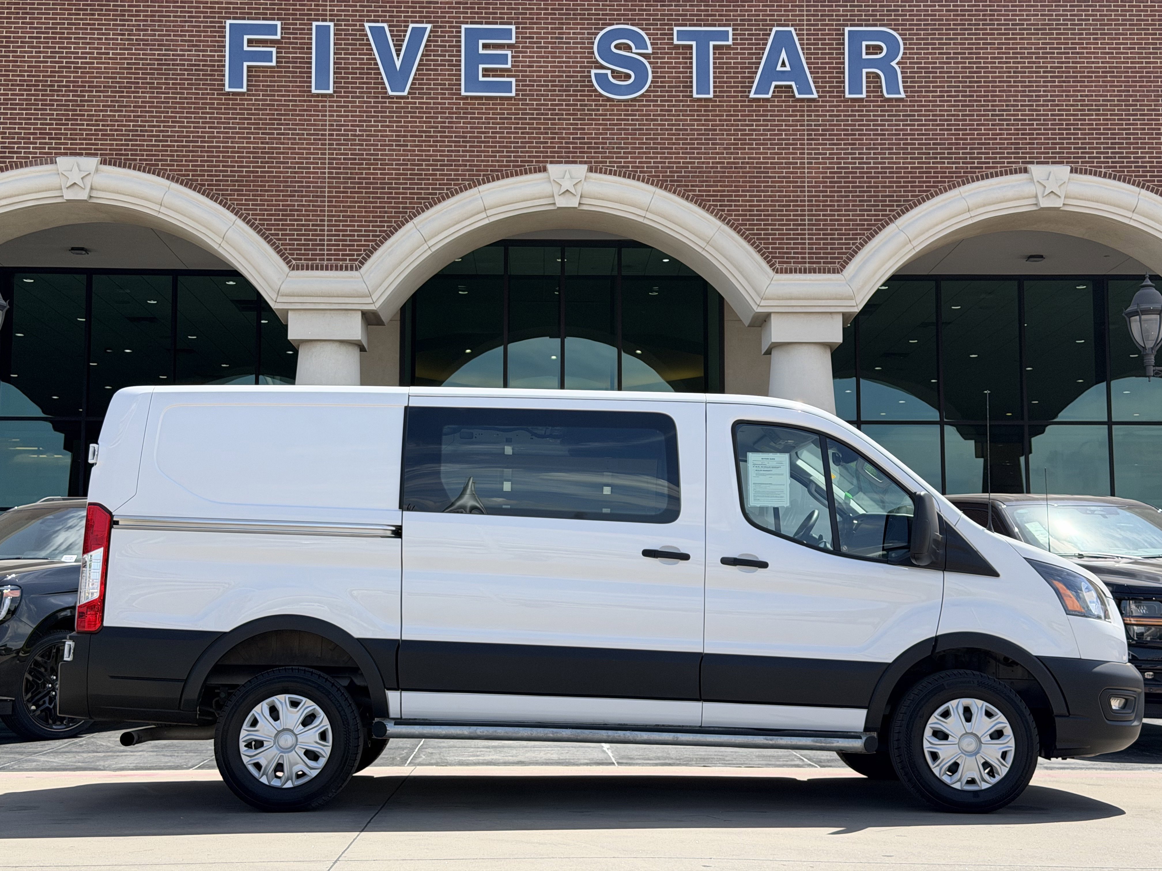 Used 2025 Ford Transit 250 Low Roof w/ Exterior Upgrade Package RWD image 3