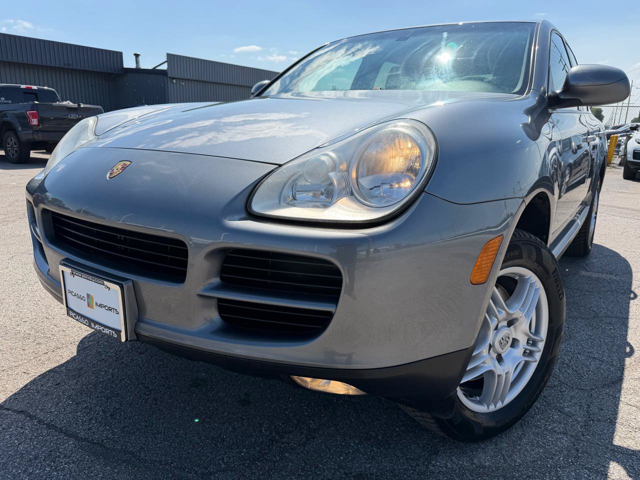 Used 2004 Porsche Cayenne S AWD/4WD image 2