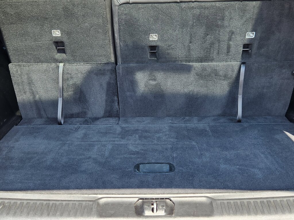 Used 2024 Jeep Wagoneer Series II w/ Flexible Seating Group image 13