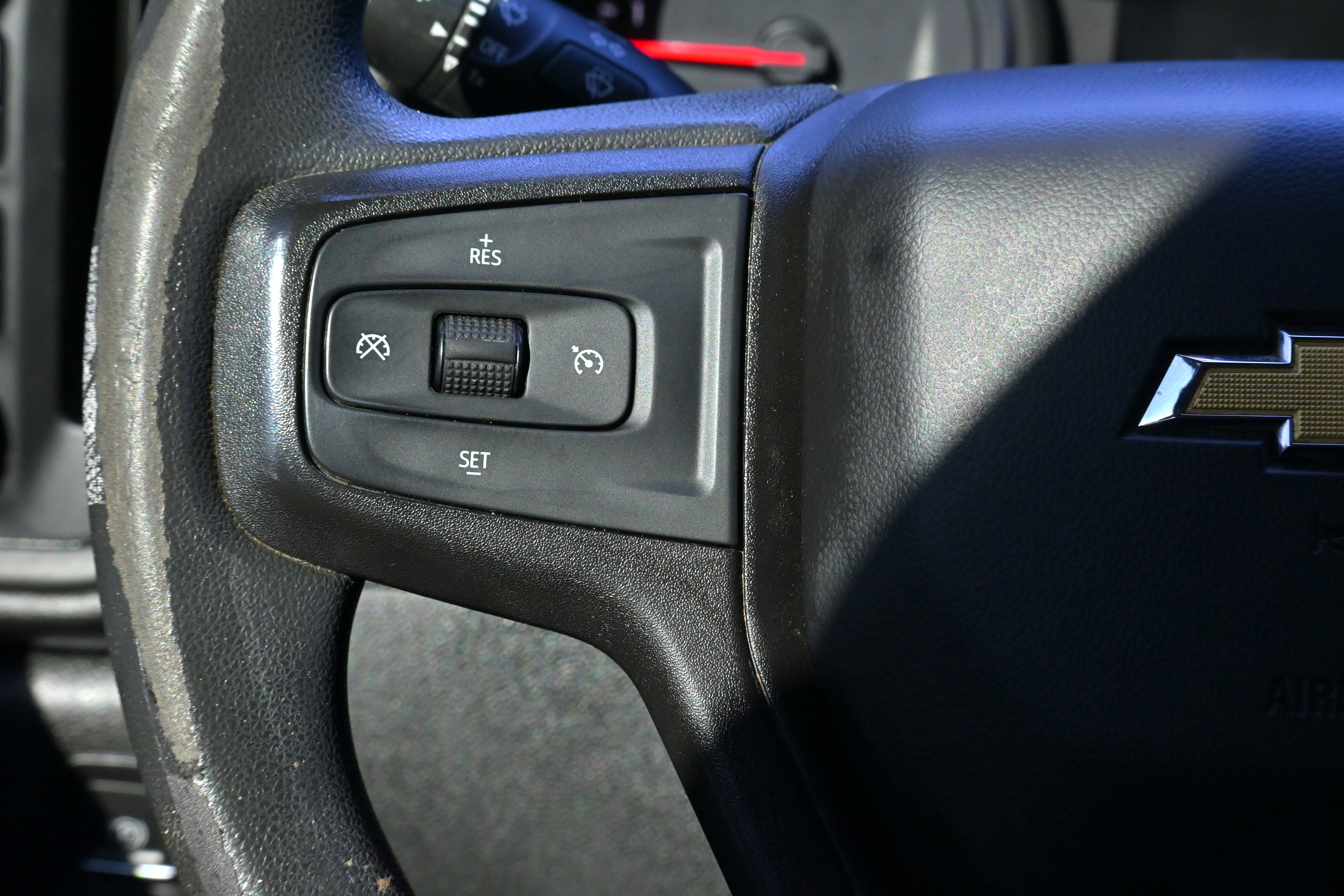 Used 2022 Chevrolet Silverado 2500 Custom w/ Custom Value Package image 17