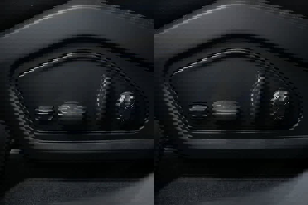 Certified 2022 Porsche Taycan 4 Cross Turismo image 21