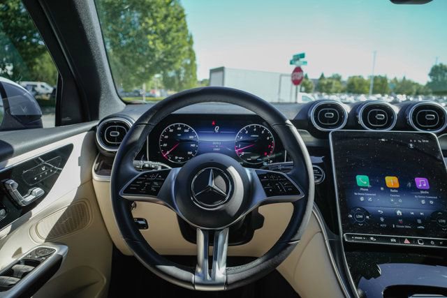 Certified 2025 Mercedes-Benz GLC 300 image 17