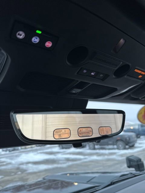 Used 2024 GMC Hummer EV 2X w/ LPO, Illumination Package image 31