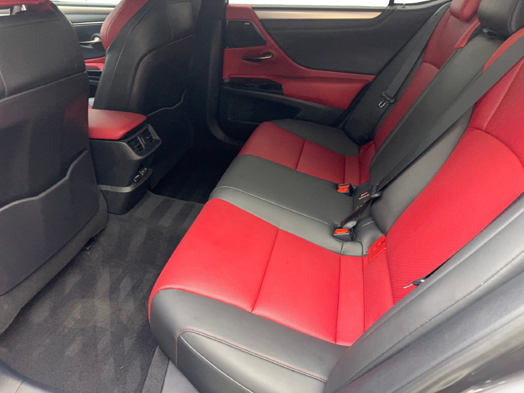 Used 2024 Lexus ES 350 F Sport w/ Accessory Package (Z2) FWD image 33