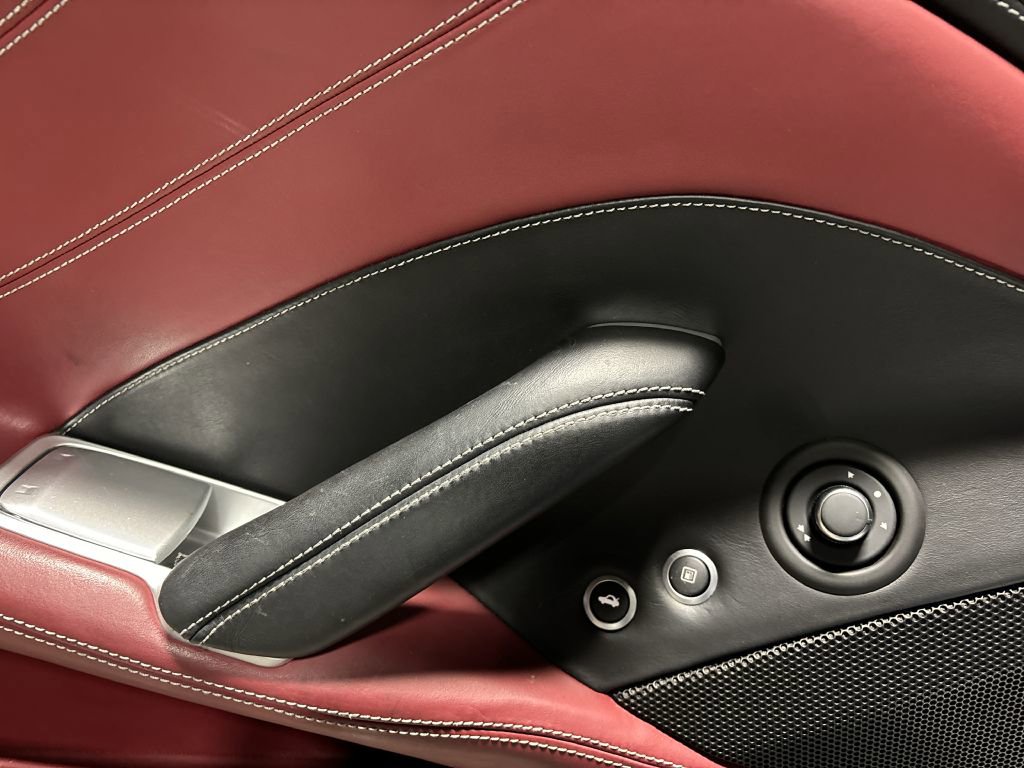 Used 2015 Ferrari California T image 53