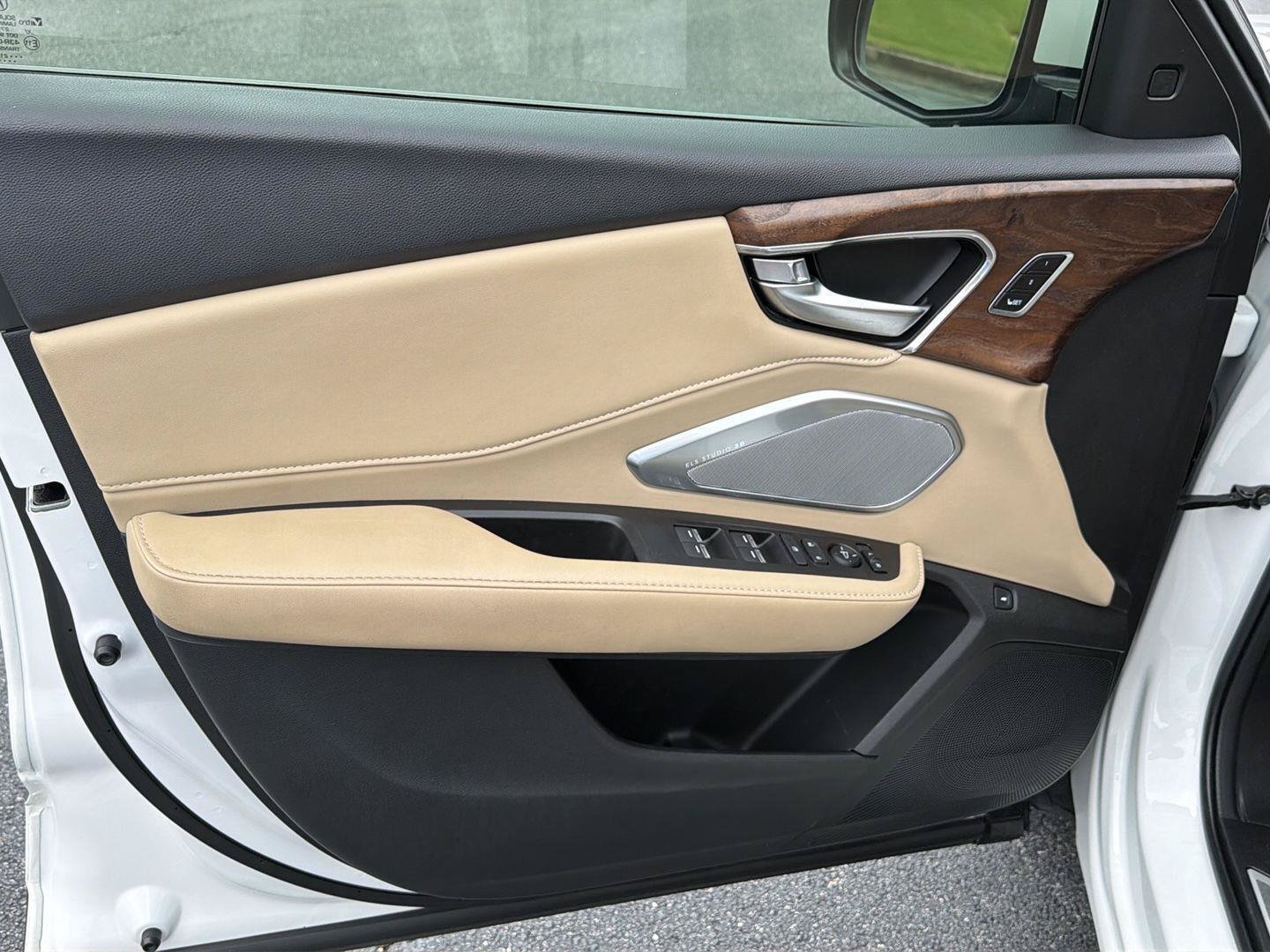 Used 2021 Acura RDX AWD w/ Advance Package image 16