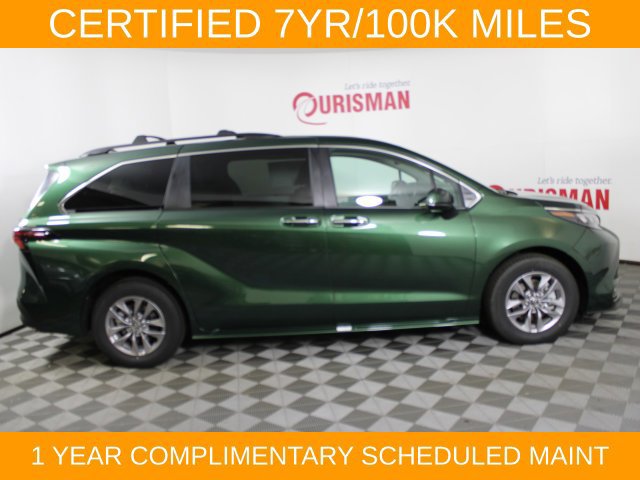Used 2026 Toyota Sienna XLE AWD/4WD image 9