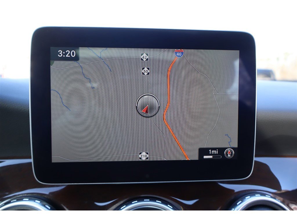 Used 2017 Mercedes-Benz GLA 250 4MATIC image 31