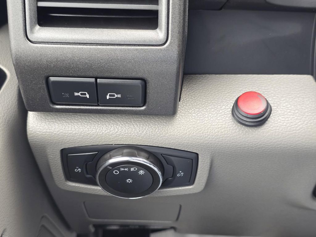 Used 2022 Ford F350 XL w/ Power Equipment Group AWD/4WD image 23