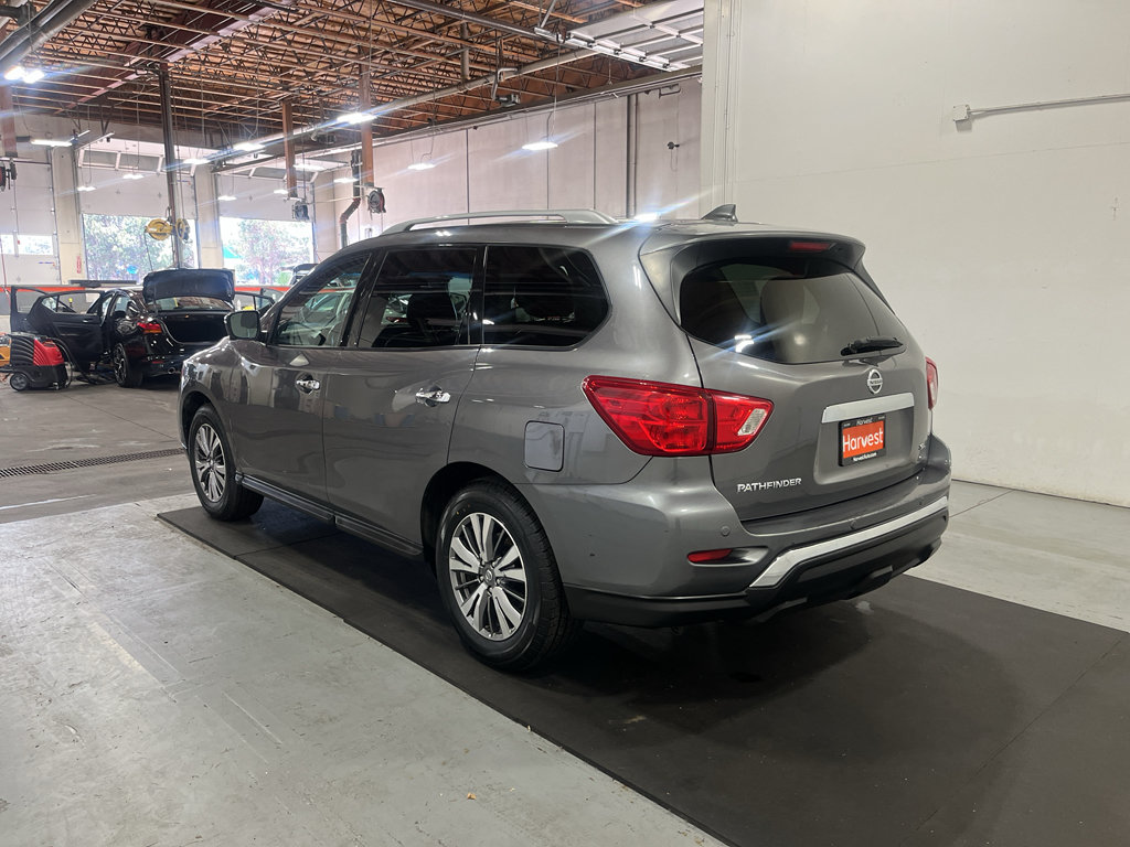 Used 2019 Nissan Pathfinder SL FWD image 9