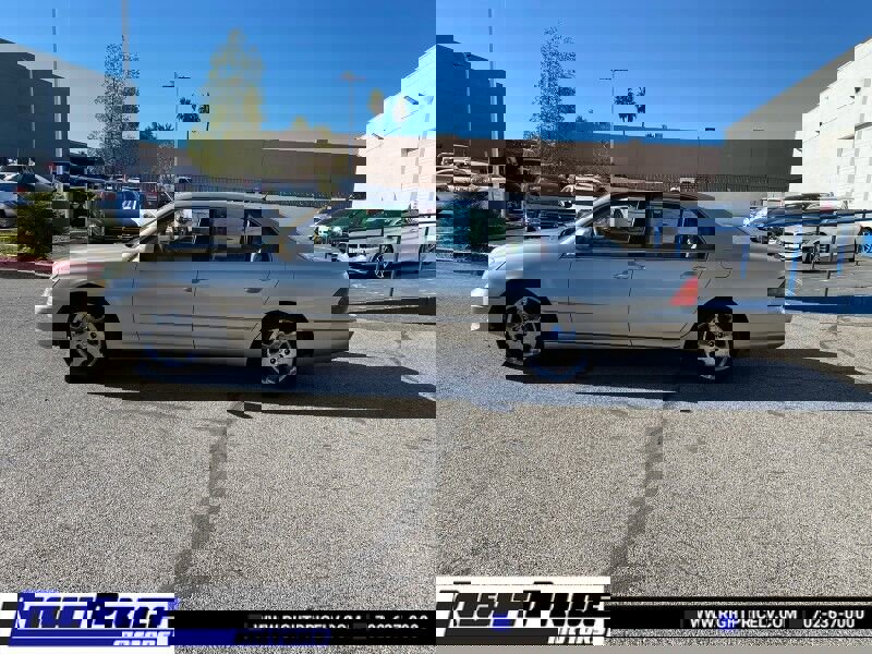 Used 2001 Lexus LS 430 image 2