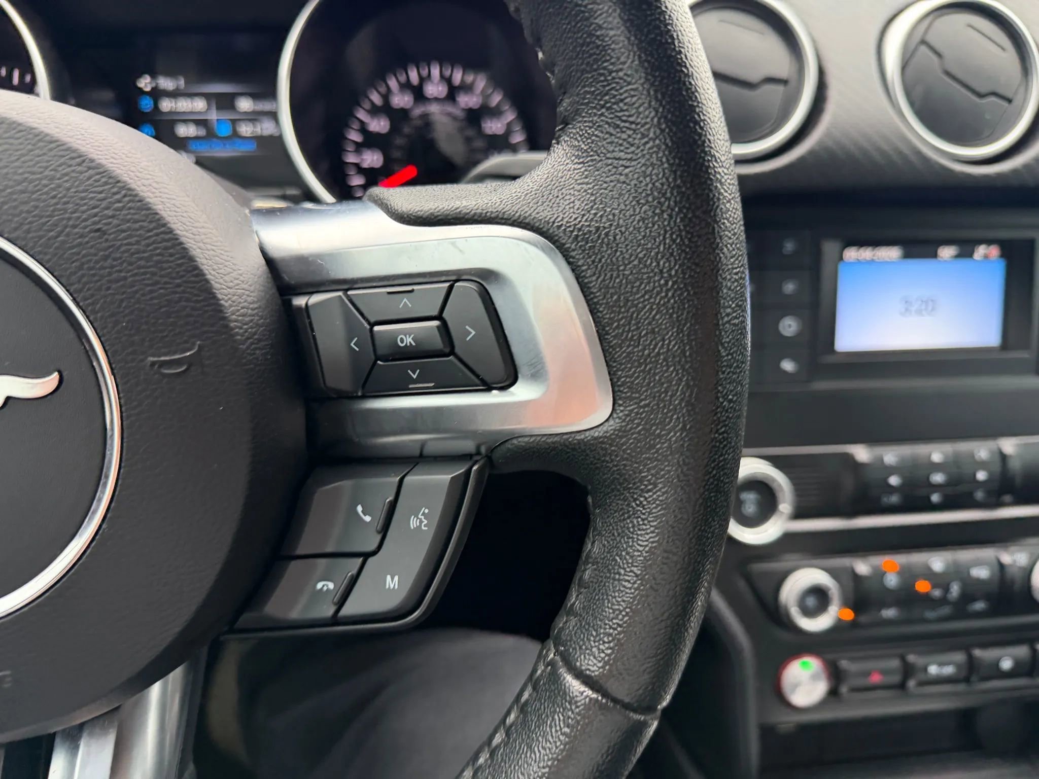 Used 2020 Ford Mustang Coupe image 27