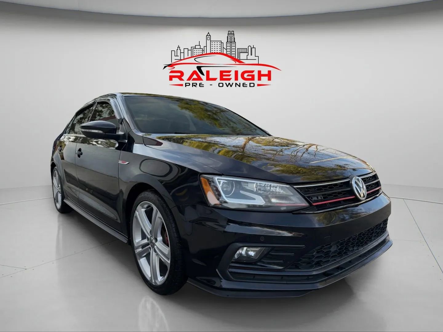 Used 2016 Volkswagen Jetta GLI SEL FWD image 4