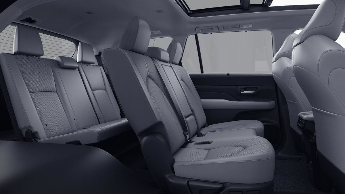 New 2026 Toyota Grand Highlander FWD image 21