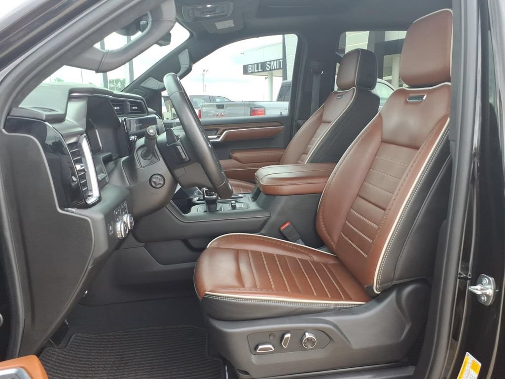 Used 2024 GMC Sierra 1500 Denali Ultimate AWD/4WD image 16