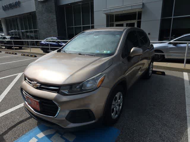 Used 2018 Chevrolet Trax LS FWD image 1