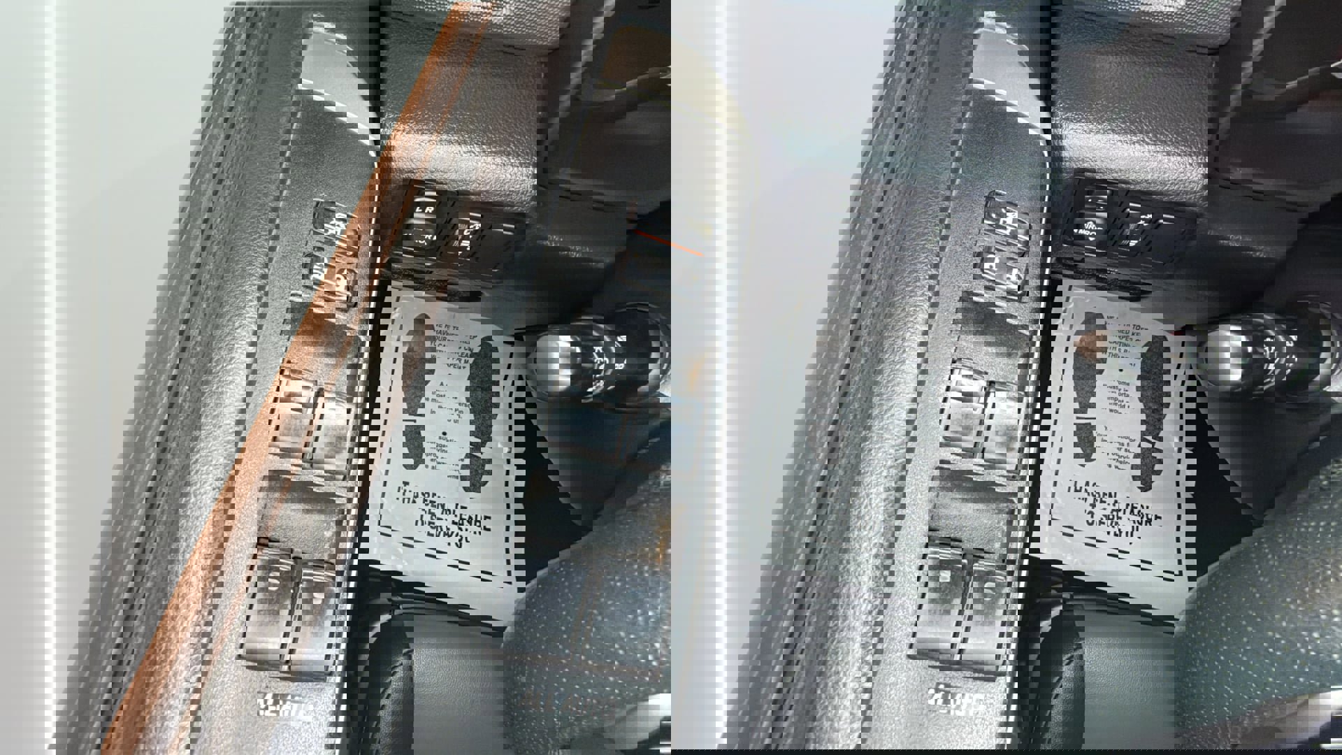 Used 2019 Toyota 4Runner SR5 Premium RWD image 22