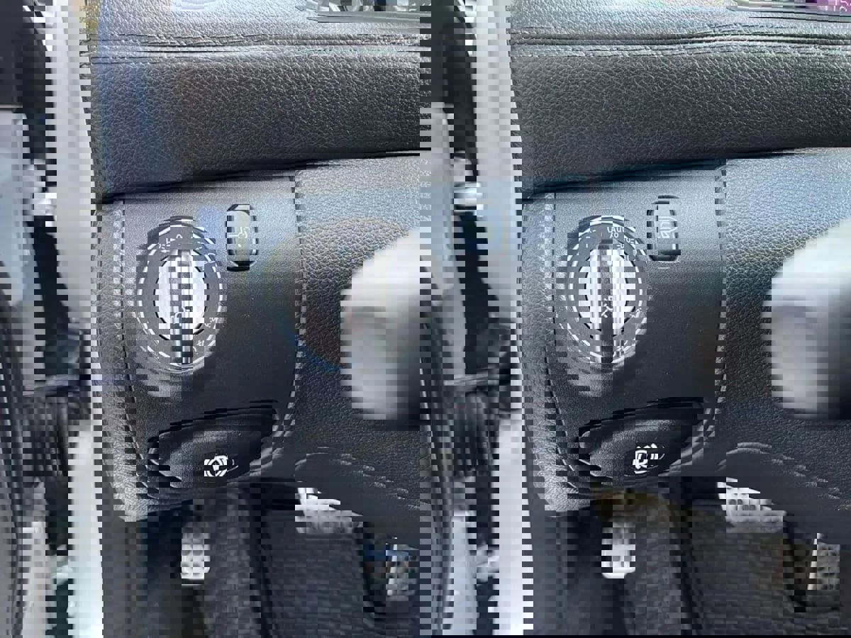 Used 2007 Mercedes-Benz SL 550 image 23