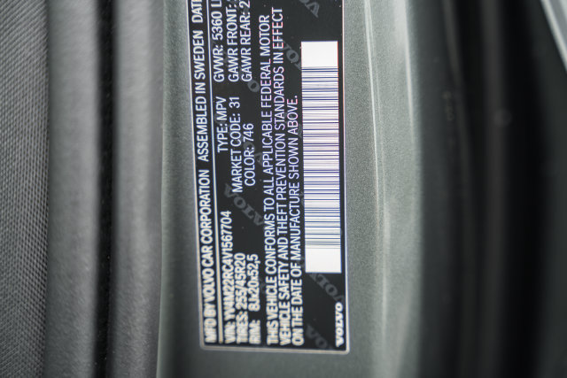 New 2027 Volvo XC60 B5 Plus AWD/4WD image 33