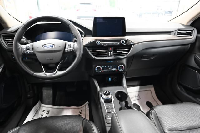 Used 2020 Ford Escape Titanium AWD/4WD image 13