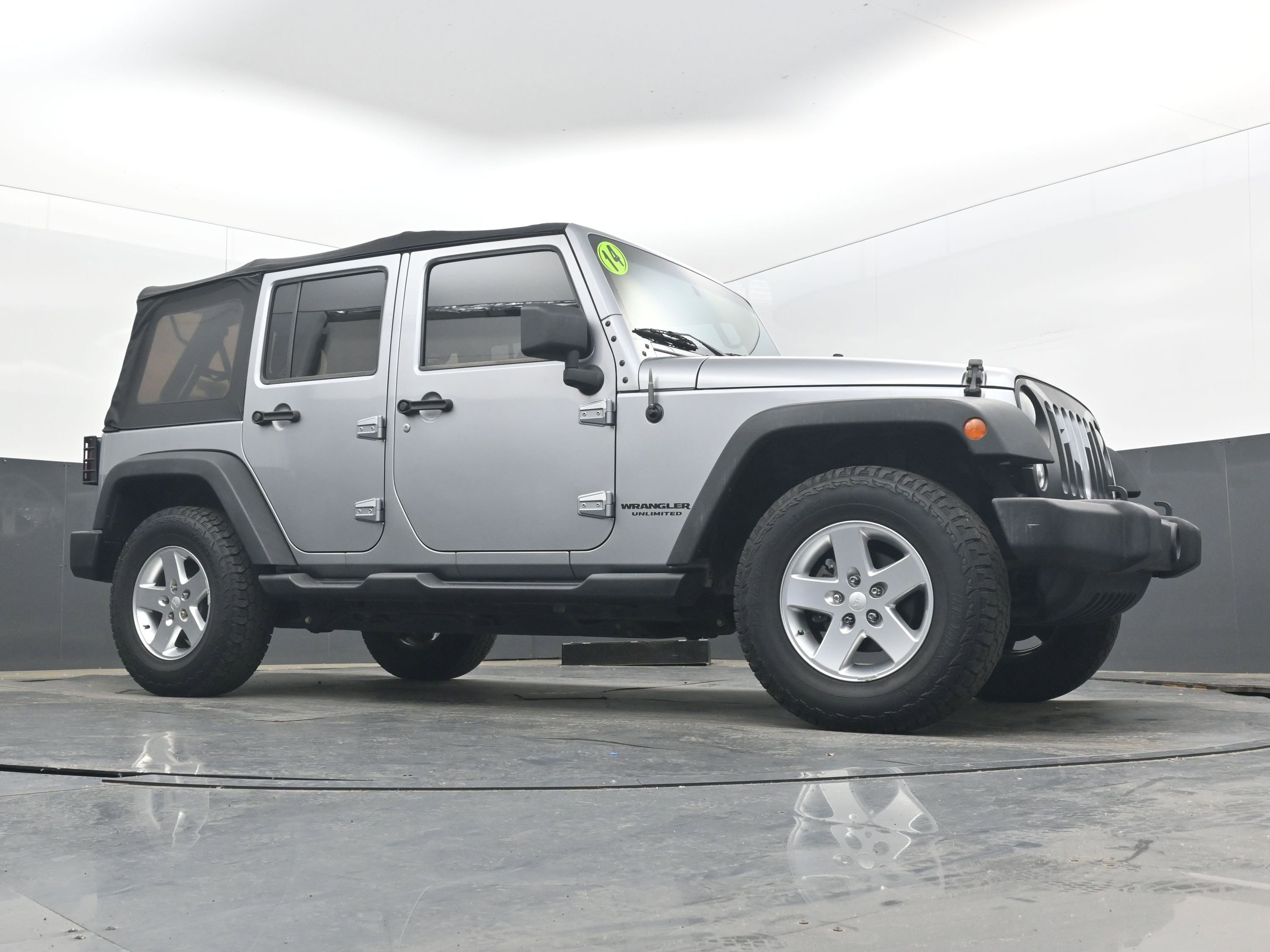 Used 2014 Jeep Wrangler Unlimited Sport w/ Max Tow Package AWD/4WD image 21