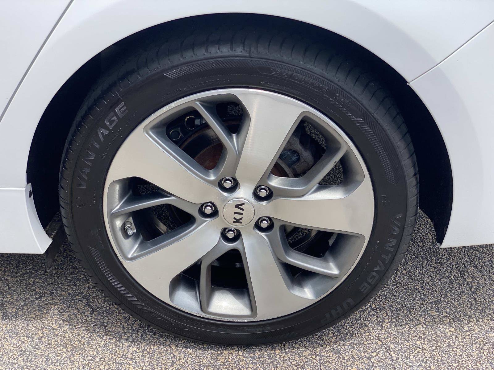 Used 2020 Kia Optima S w/ S Panoramic Sunroof Package FWD image 15