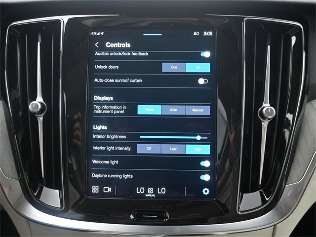 Used 2025 Volvo S60 B5 Plus w/ Protection Package Premier image 19