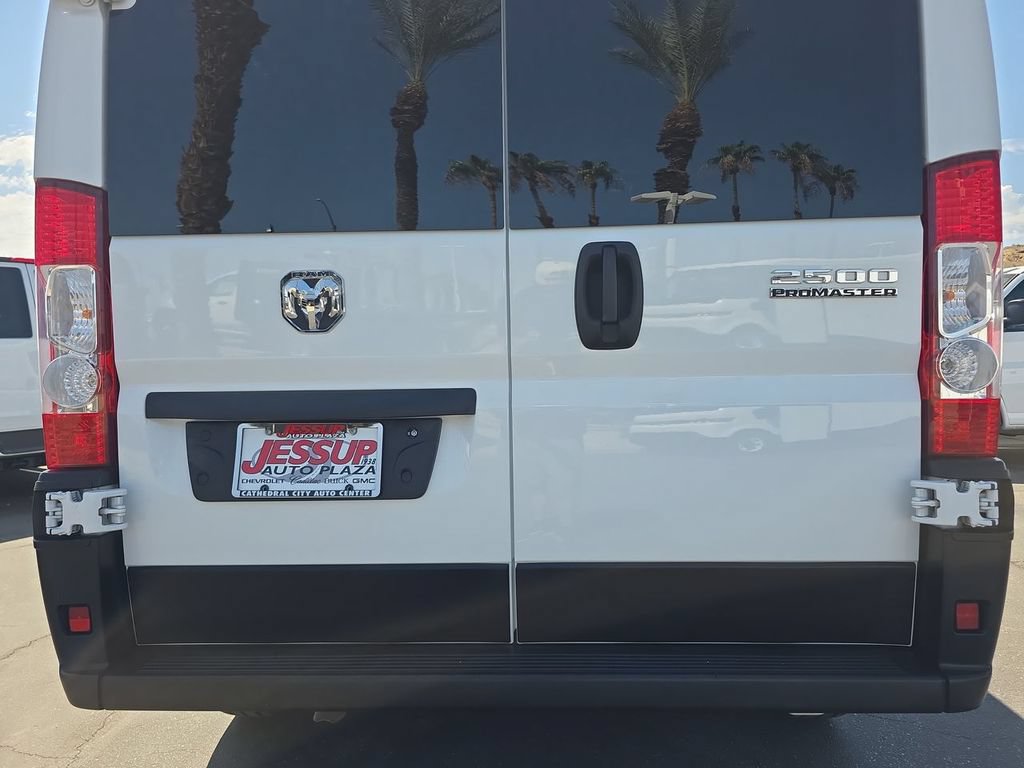 Used 2025 RAM ProMaster 2500 w/ U-Haul Equipment Group FWD image 33