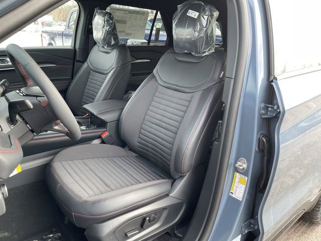 New 2026 Ford Explorer ST-Line w/ ST-Line Street Pack image 15