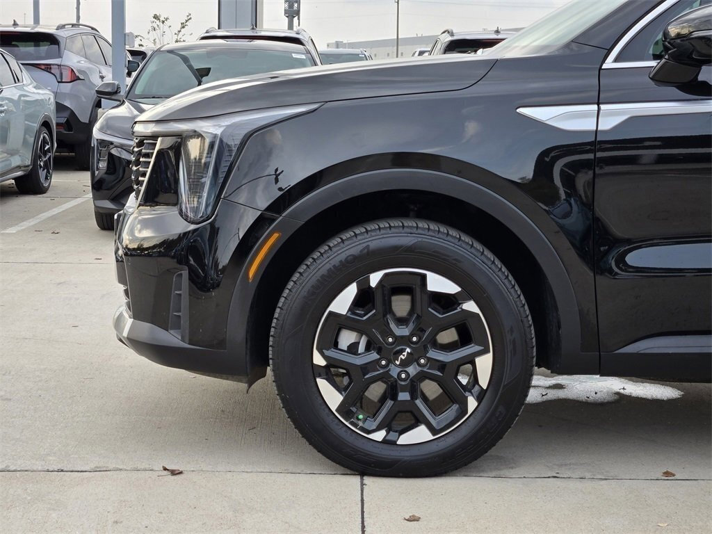 New 2025 Kia Sorento S image 5