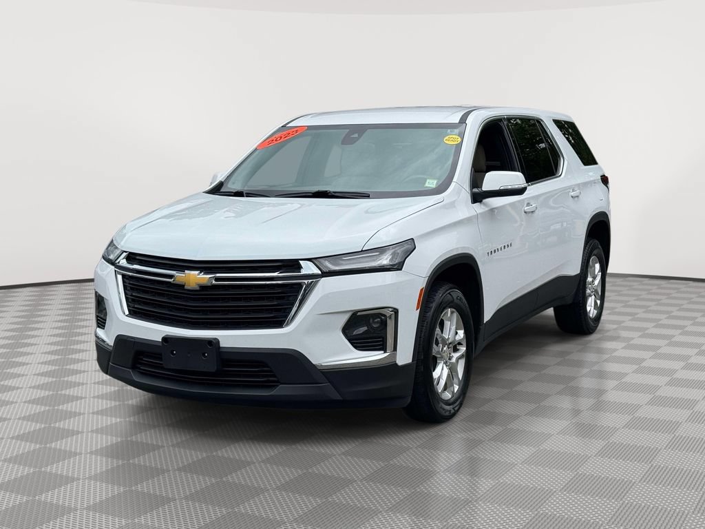 Used 2023 Chevrolet Traverse LS w/ Safety Package AWD/4WD image 3