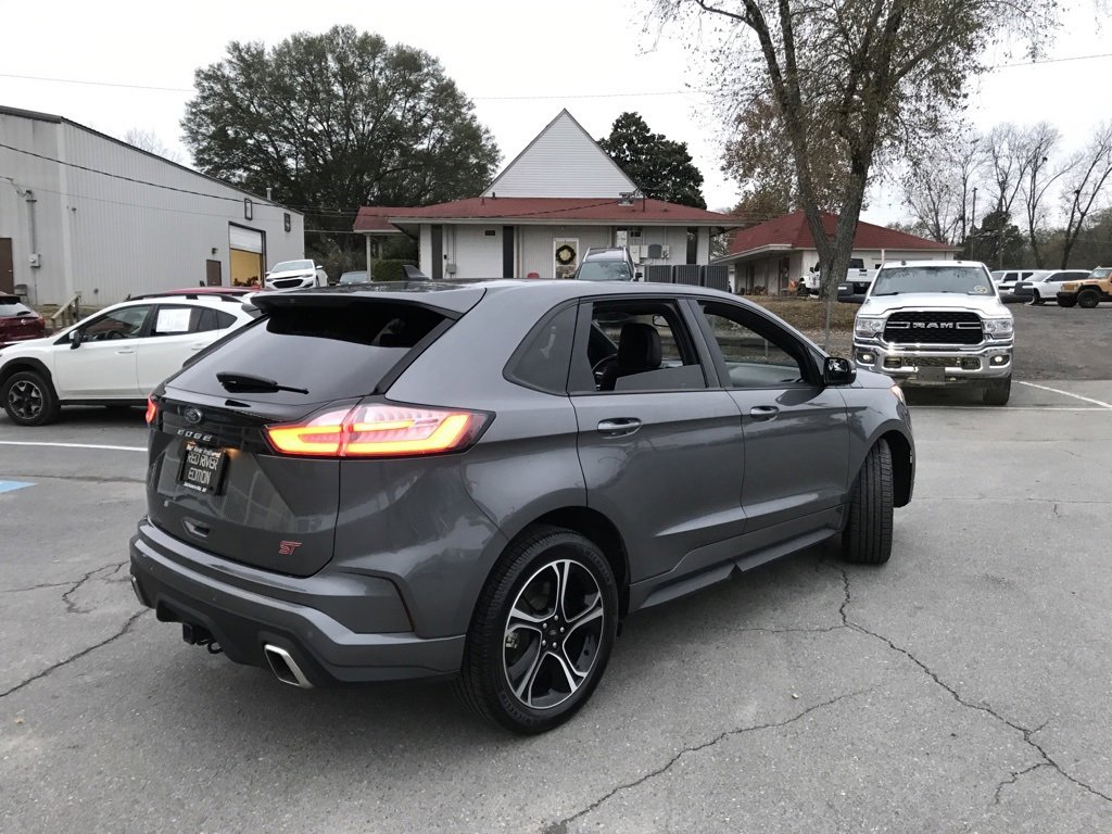 Used 2022 Ford Edge ST image 5