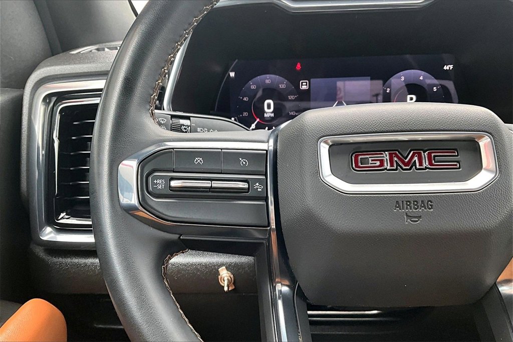 Used 2024 GMC Canyon AT4 image 11