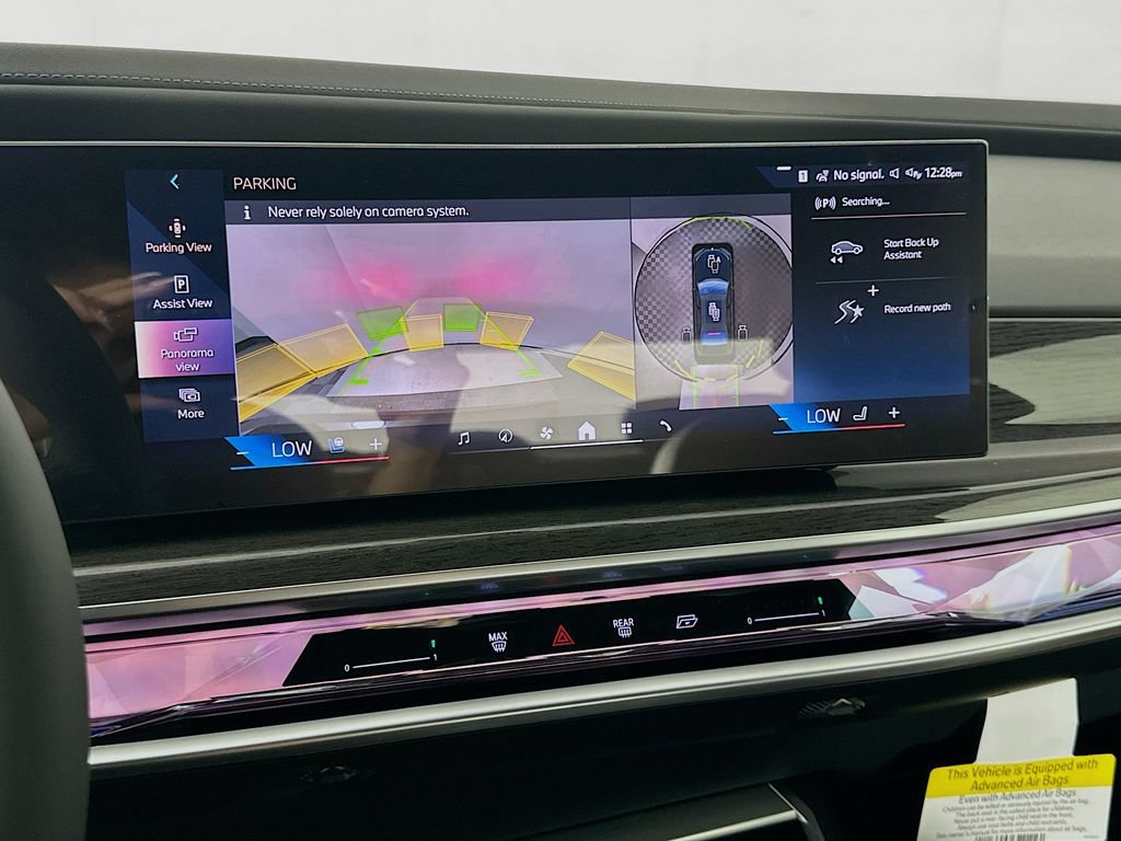 New 2026 BMW 750e xDrive AWD/4WD image 13