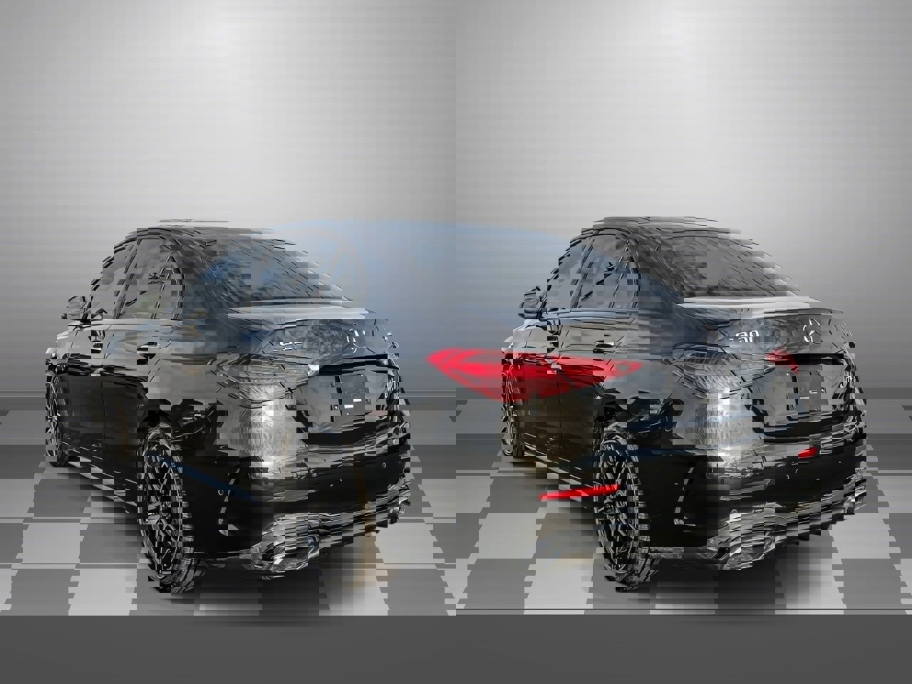 Used 2023 Mercedes-Benz C 300 4MATIC Sedan image 4