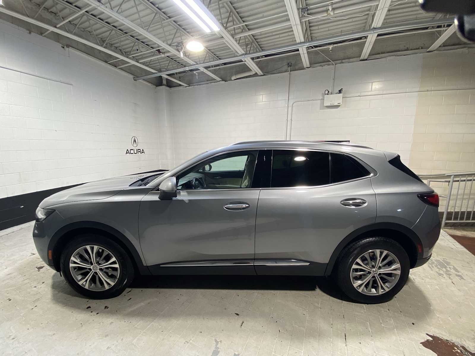 Used 2023 Buick Envision Preferred image 3