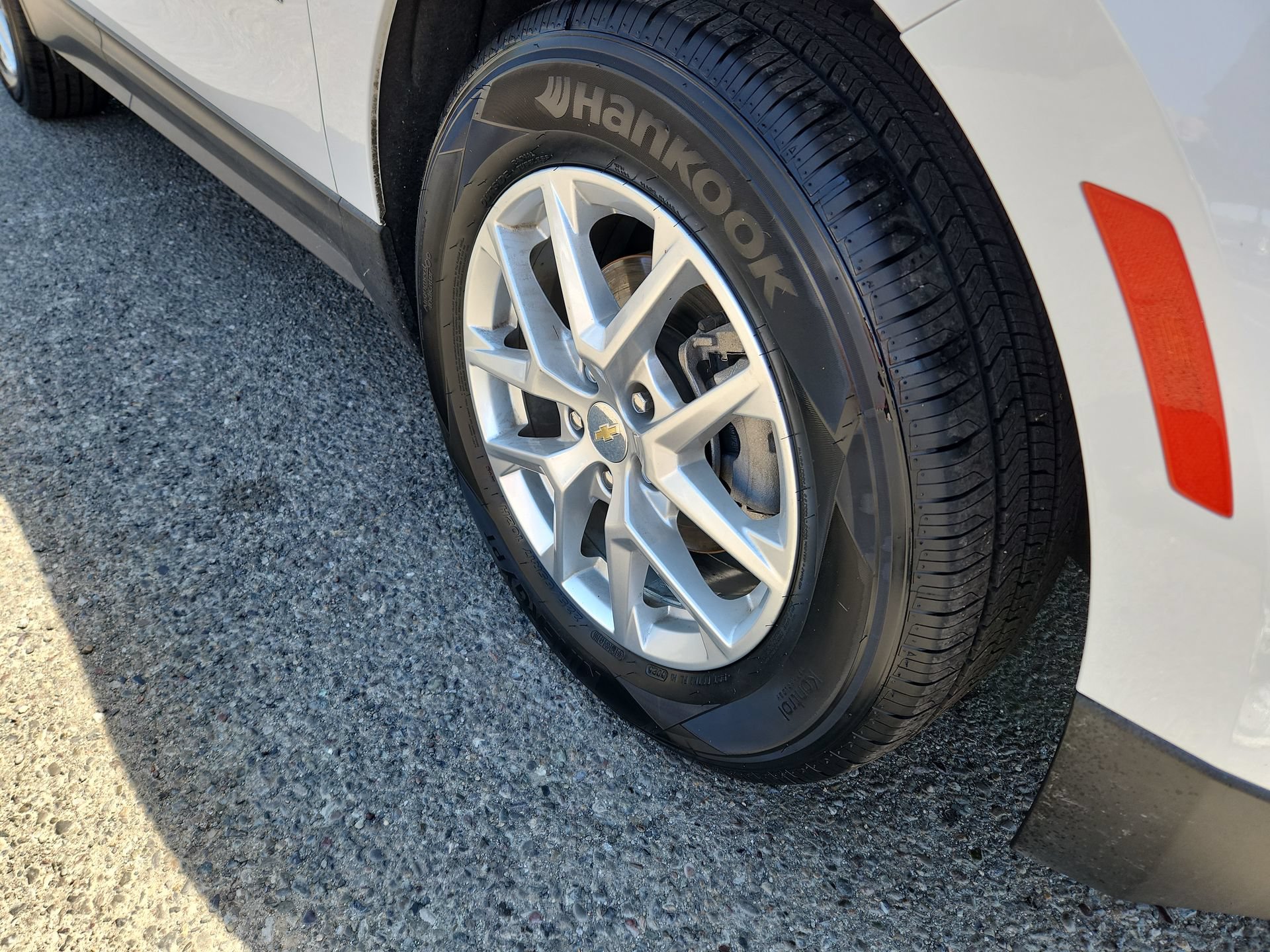 Used 2022 Chevrolet Equinox LT FWD image 18