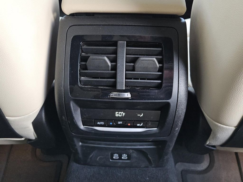 Used 2023 BMW X3 sDrive30i w/ Premium Package image 30