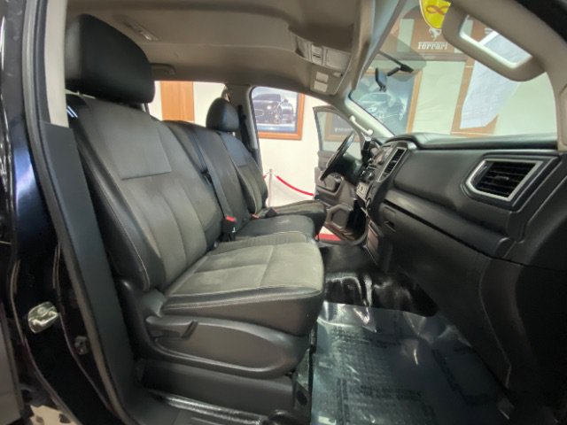Used 2018 Nissan Titan S w/ S Utility Package RWD image 11