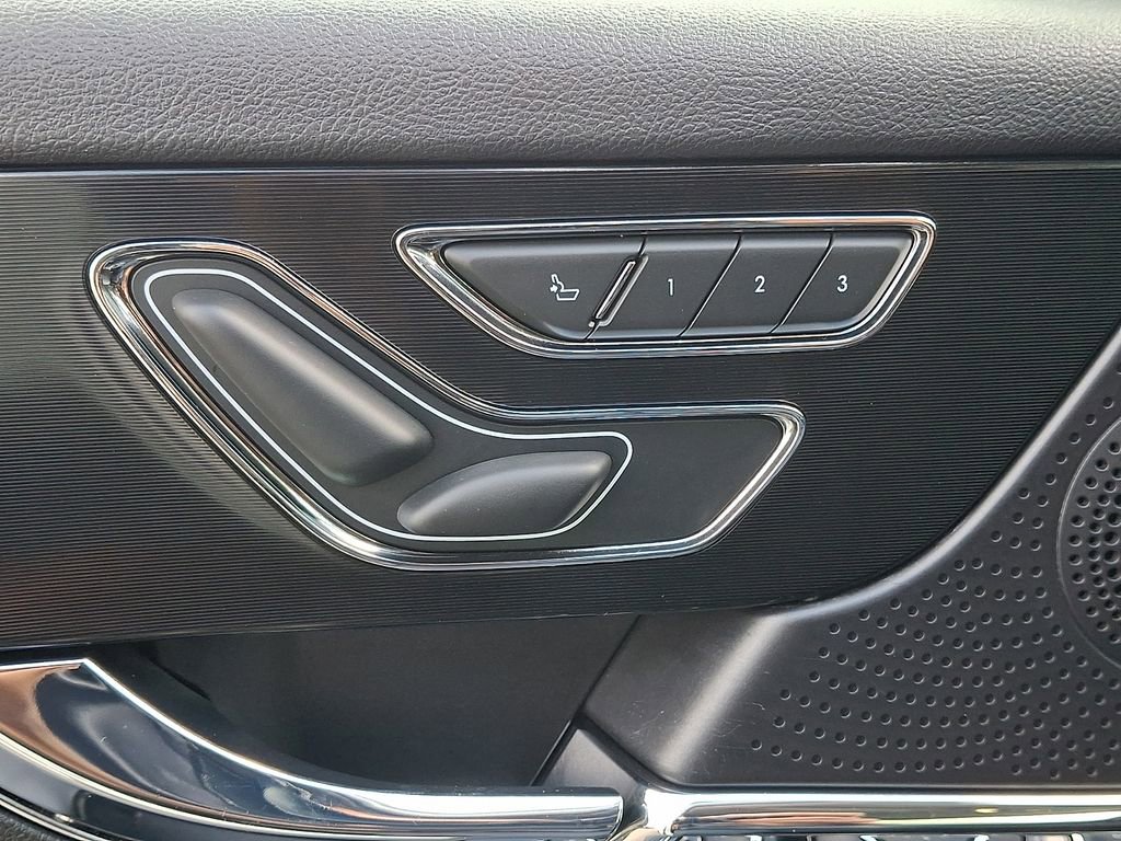 Used 2023 Lincoln Corsair AWD w/ Equipment Group 101A image 25