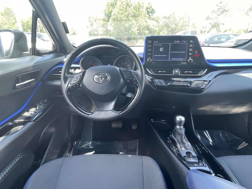 Used 2022 Toyota C-HR XLE FWD image 13