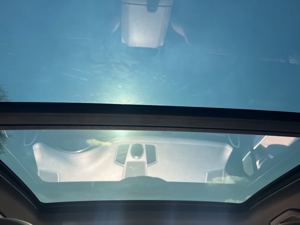 Used 2021 Porsche Cayenne AWD/4WD image 27