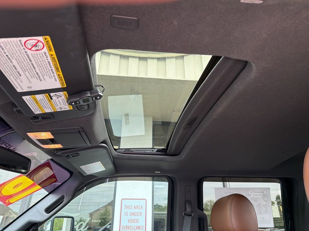 Used 2016 Ford F350 Platinum image 9