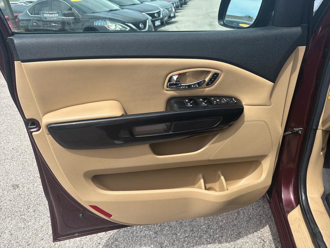 Used 2017 Kia Sedona EX FWD image 15