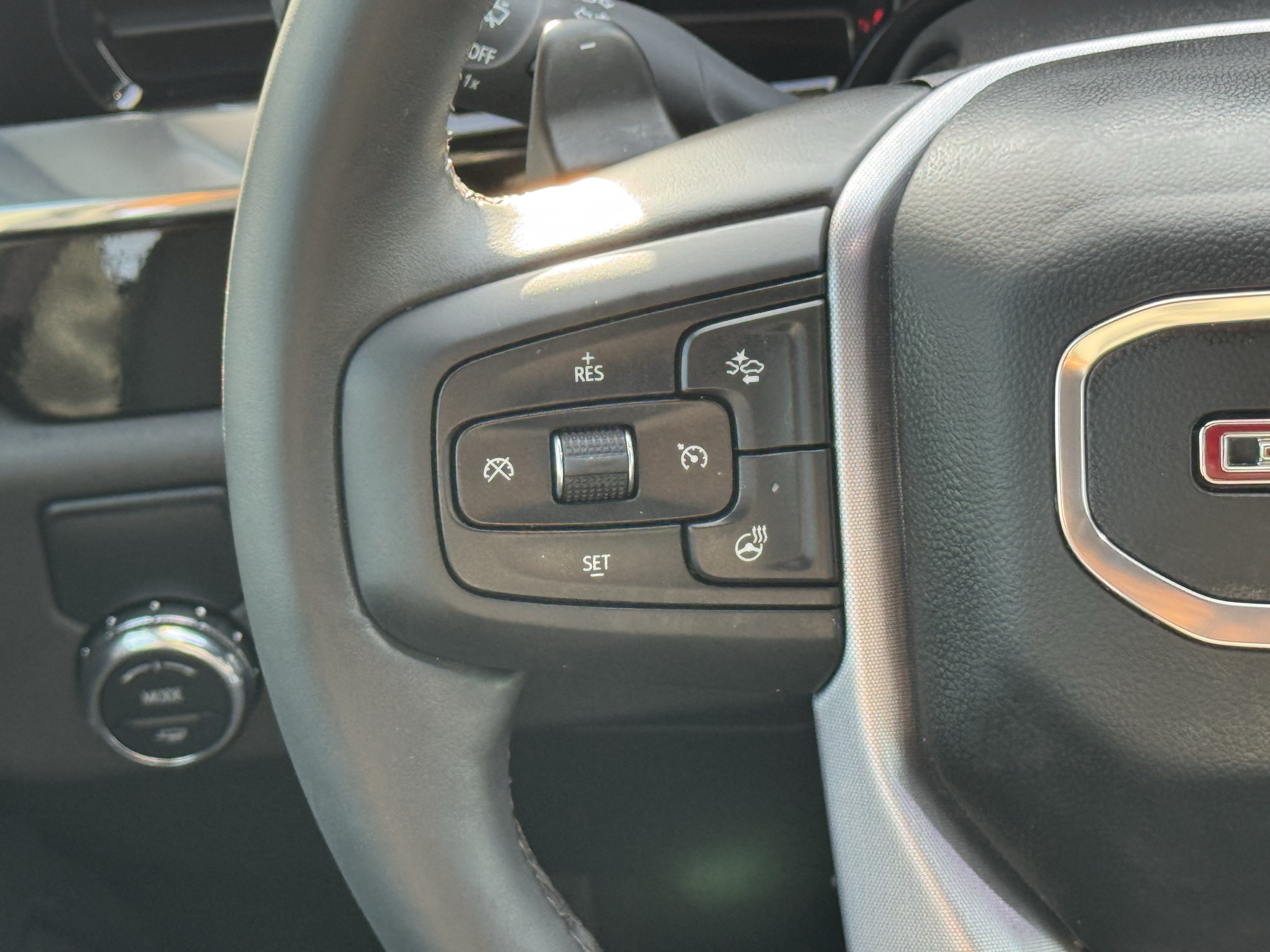Used 2025 GMC Sierra 1500 SLT RWD image 13