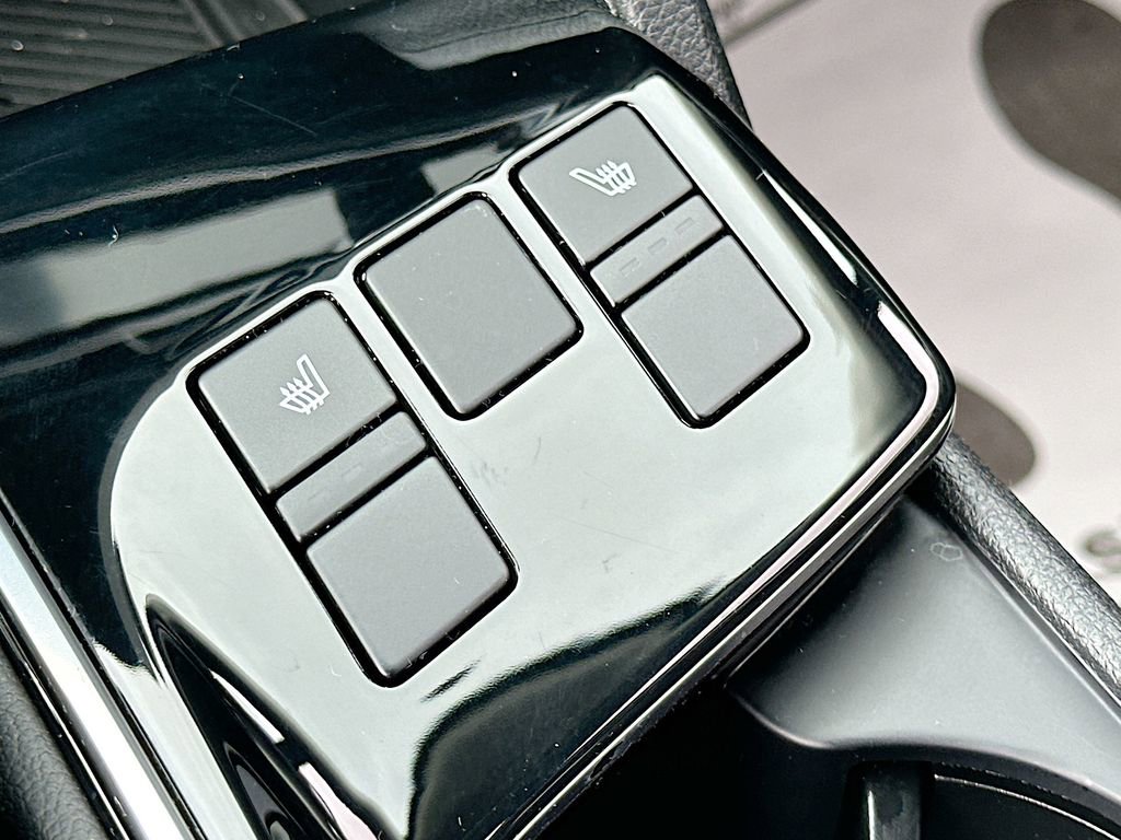 Certified 2024 Kia Sportage EX image 19