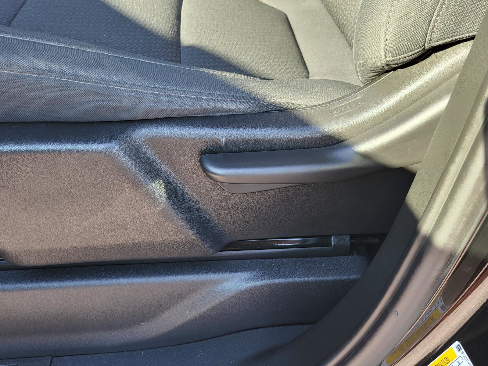 Used 2022 Chevrolet Silverado 1500 Custom Trail Boss w/ LPO, Dark Essentials Package image 17